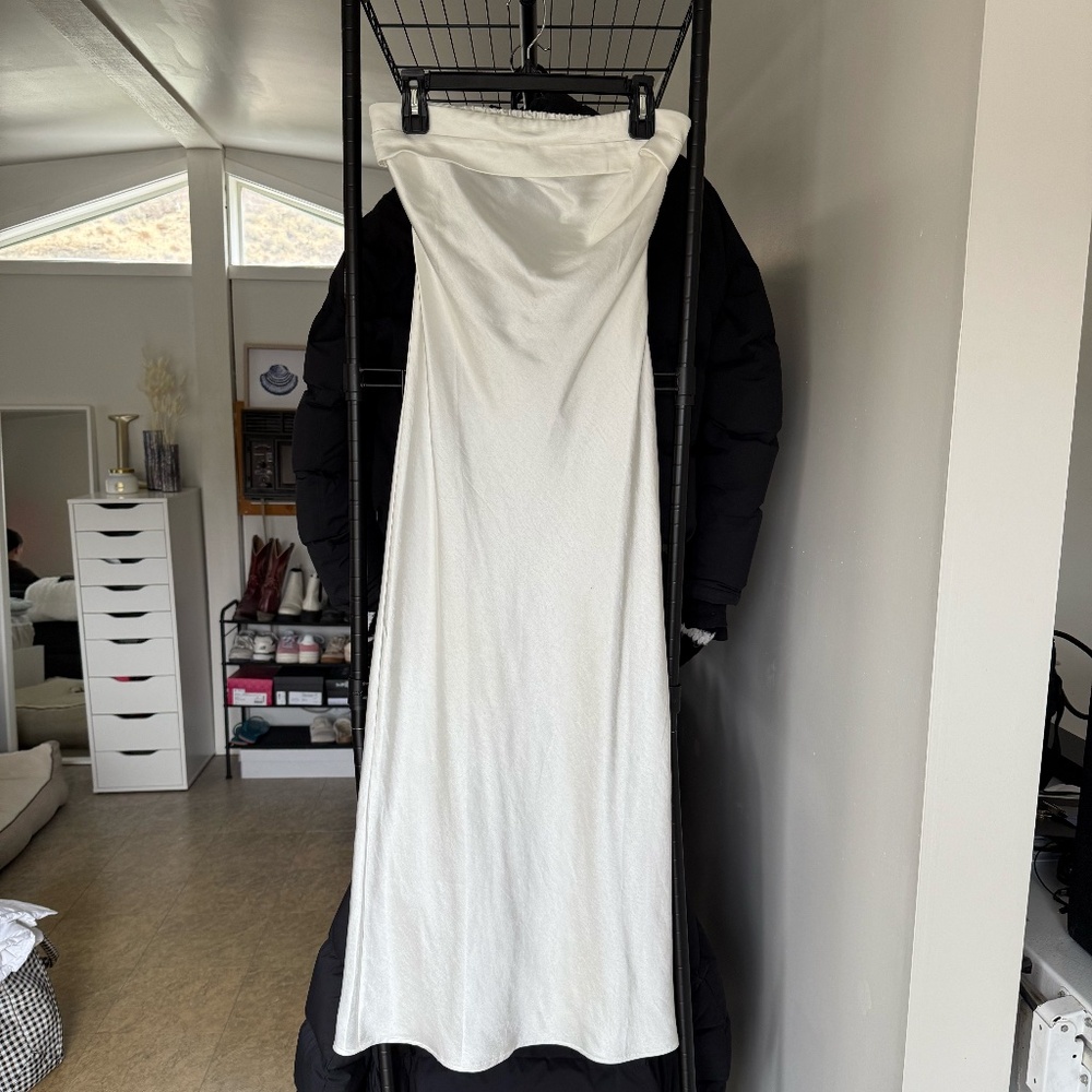 Realtix Satin Silk Backless Maxi Dress